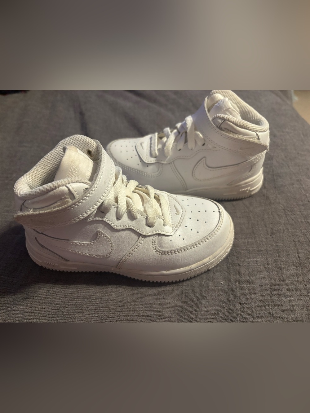 Nike Air Force 1 Mid Toddler Size 9C Triple White High Top Sneakers EUC